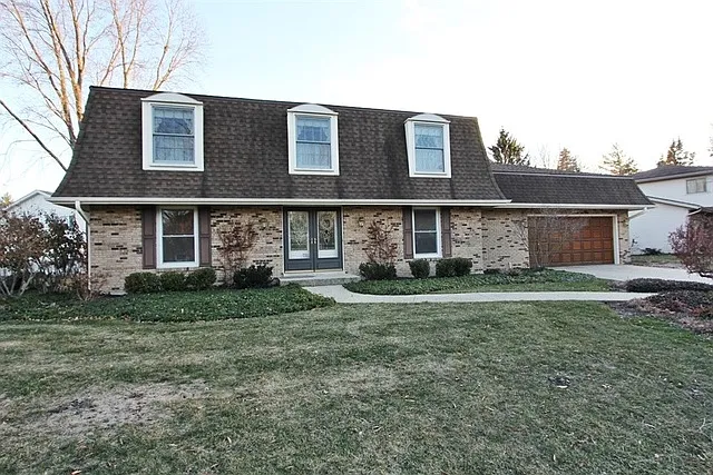 1007 Dover Ct photo 1
