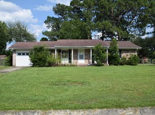 504 Winchester Rd, Jacksonville, NC 28546