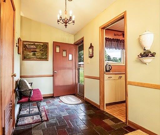 4th image of 485 Richmond Dr