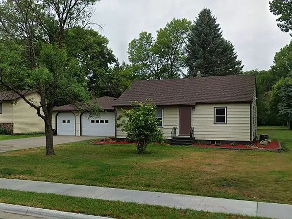 803 Parke Ave S, Glyndon, MN 56547