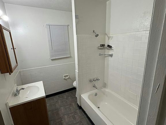 3rd image of 1621 Kings Mill Ct #1623