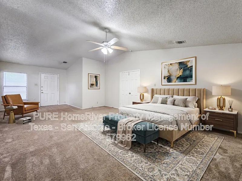 3 bed, 2.0 bath, 2079 sqft, $1,660 — Photo 3