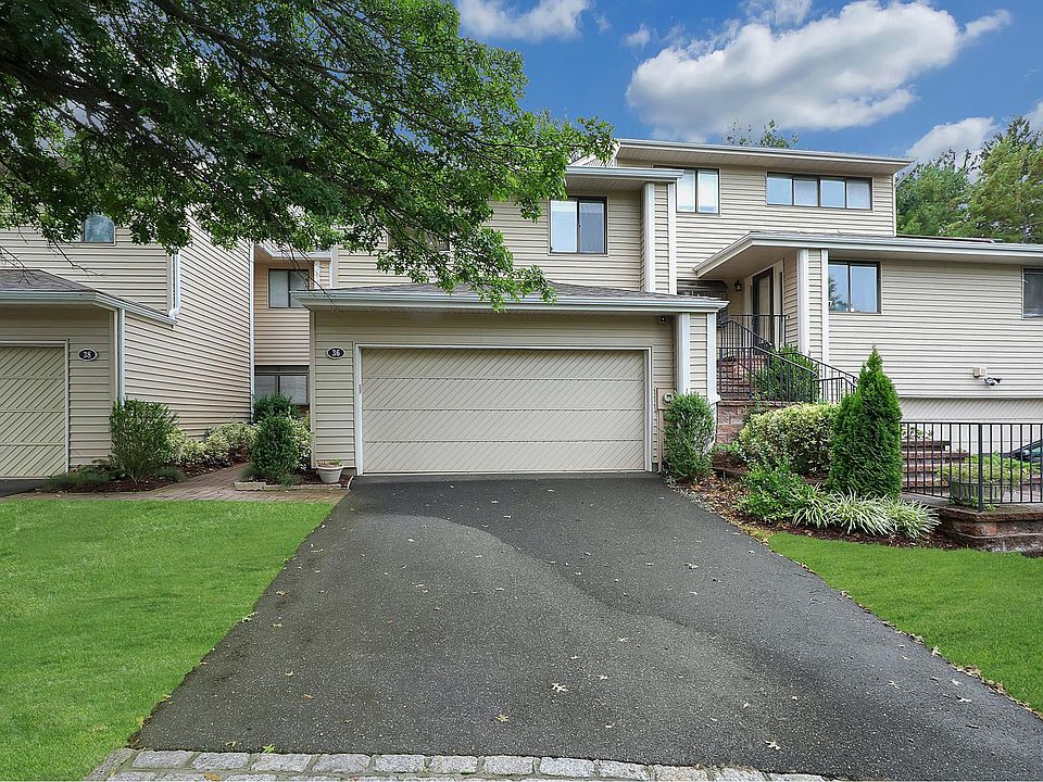 1st image of 36 Chestnut Ln