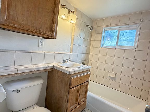 5th image of 1411 Isabell Rd