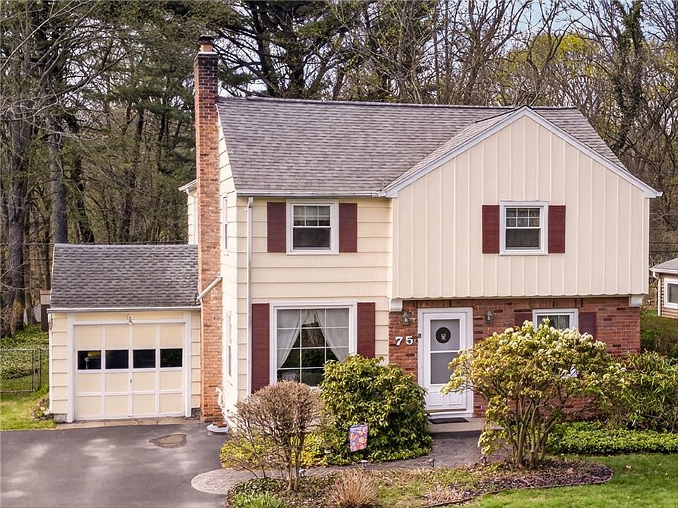 1st image of 75 Park Ln