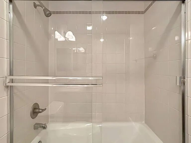 8503 Villa La Jolla Dr #J — Photo 13