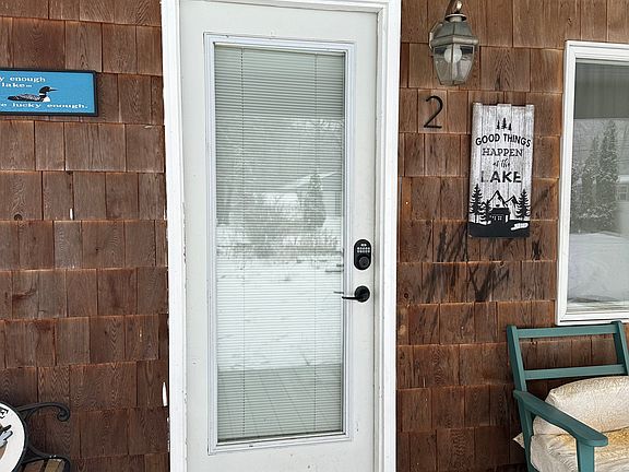 3rd image of 317 Shaker Rd APT 2