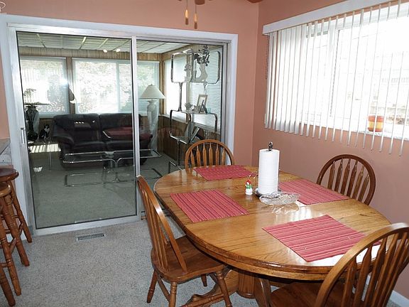 5th image of 9180 Steep Hollow Dr
