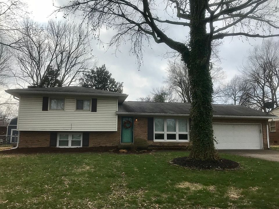 BEAUTIFULLY RENOVATED!!!!!
