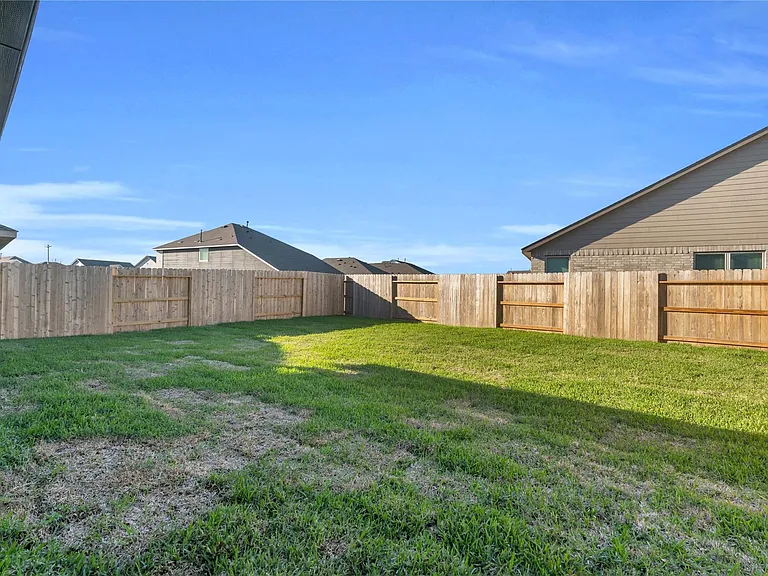 13728 Windward Mist Dr — Photo 35