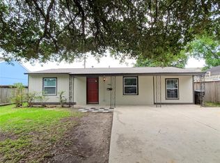 7422 Lakehurst Dr, Houston, TX 77087