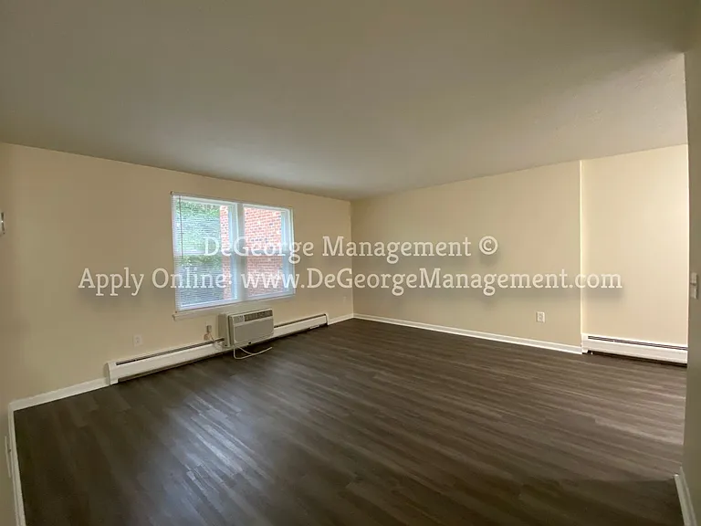 Georgetown Manor Apartments for Rent in West Irondequoit, NY — Photo 30