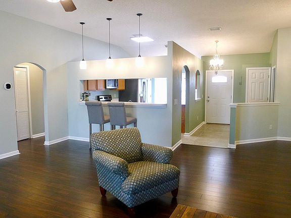 5th image of 3334 Westfield Dr