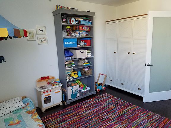 4th image of 304 S Elm Dr APT 106
