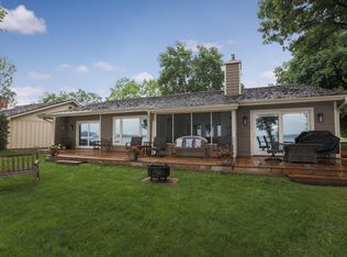 15720 Rusty Rd, Spirit Lake, IA 51360