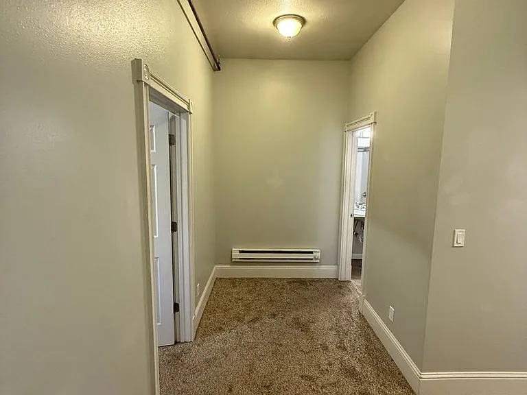 506 N Cascade Avenue — Photo 21