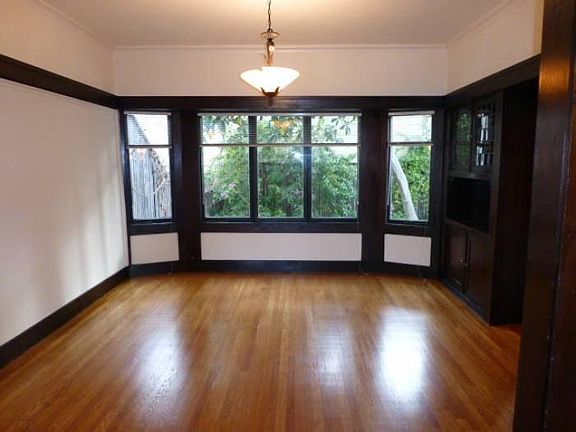 5th image of 1214 Leavenworth St