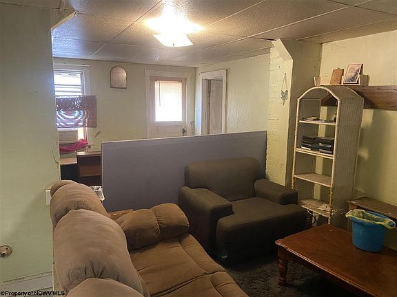 2nd image of 432 School St