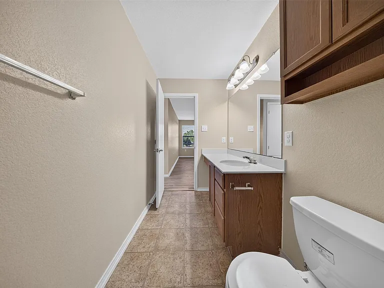 9001 Bird Brook Ln — Photo 28