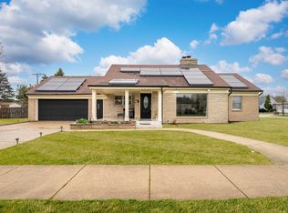 84 S Weston Ave, Elgin, IL 60123
