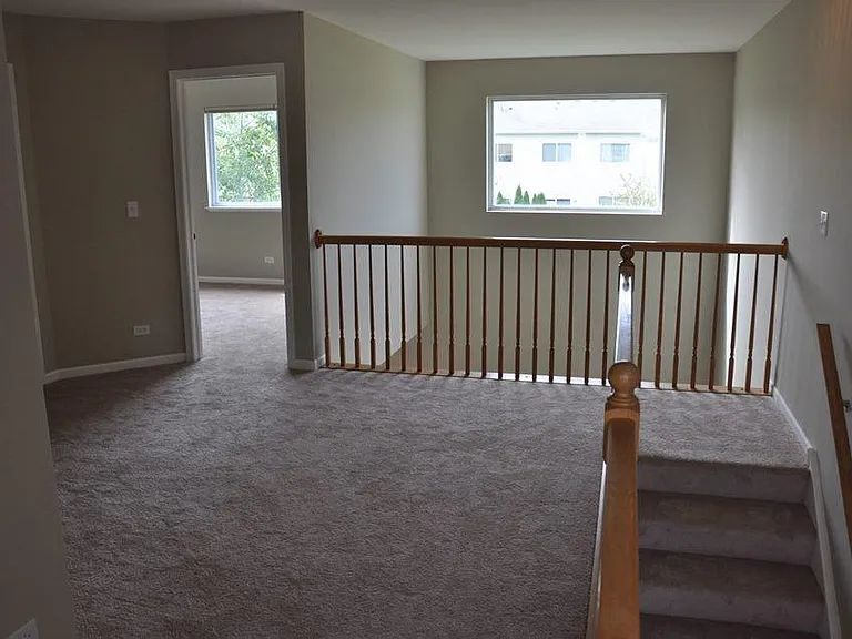 109 E Haines Dr — Photo 5
