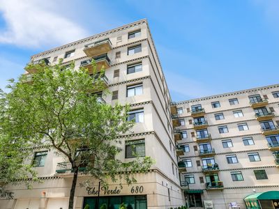 680 N Green St APT 401, Chicago, IL, 60642