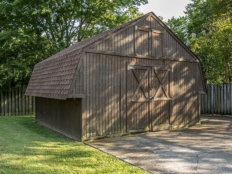222 New Sawyer Brown Rd — Photo 24