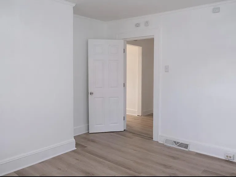 3038 Melita Ave — Photo 14