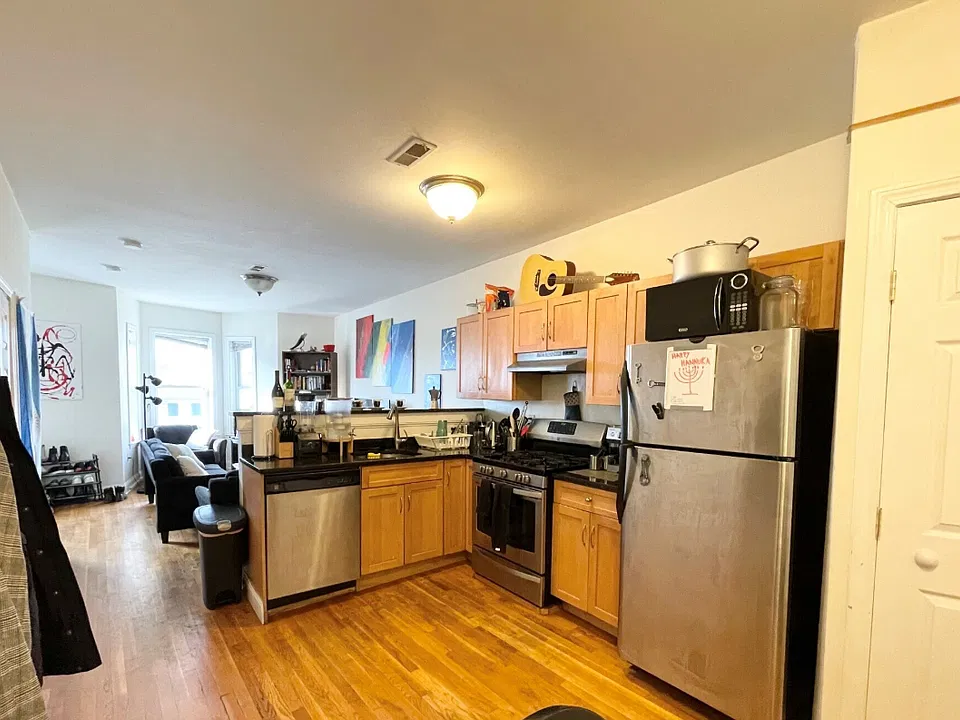 147 Marcella St #2BB