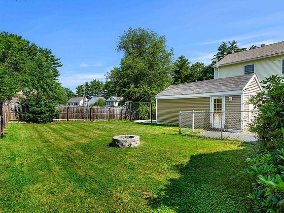 4th image of 28 Mcduffee Street