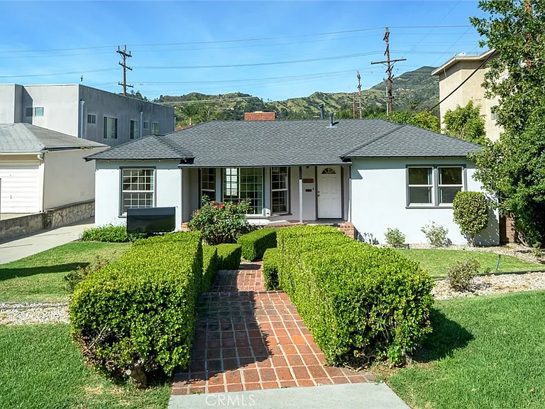 2111 N Verdugo Rd — Photo 1