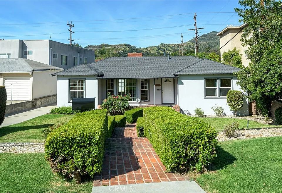2111 N Verdugo Rd