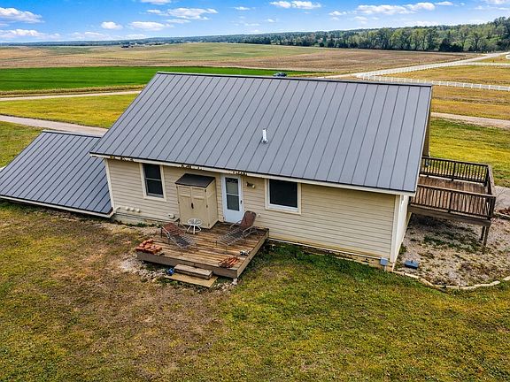 4th image of 1533 N 700th Rd