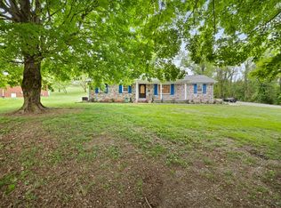 801 Apple Dr, Livingston, TN 38570