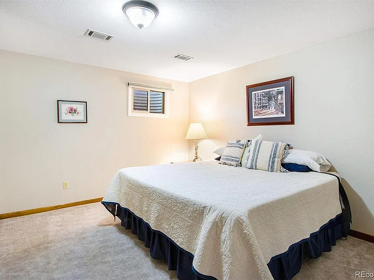 5828 Plateau Ct — Photo 17