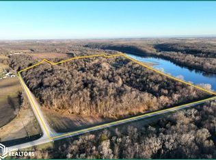 3187 58th St, Vinton, IA 52349