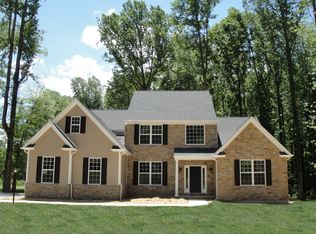 6160 Patrick Ln #20, Upper Saucon, PA 18034