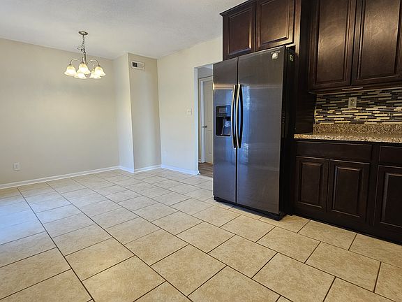 2nd image of 3840 Foxglove Ct
