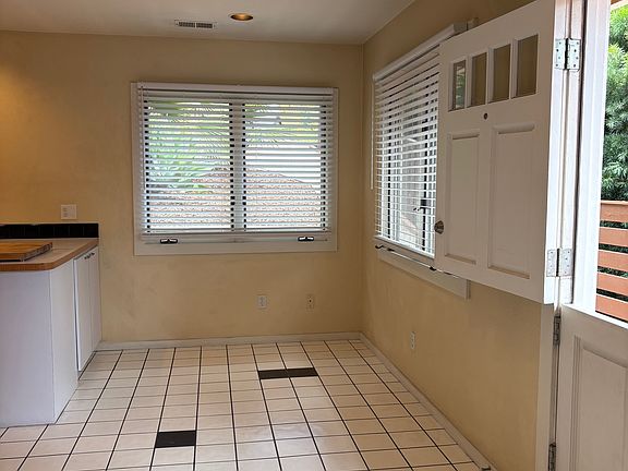 4th image of 3592 Albatross St