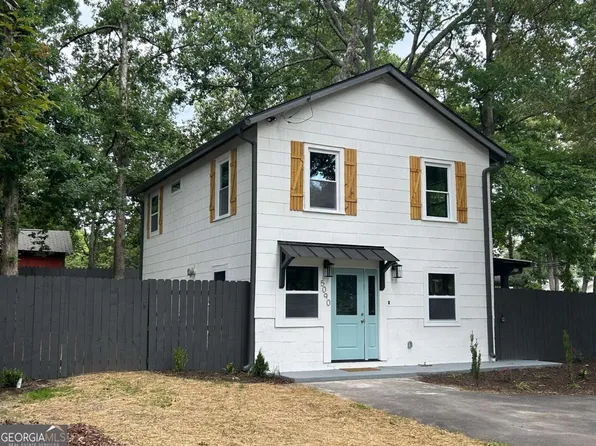 5090 Lorraine Pl, Forest Park, GA 30297