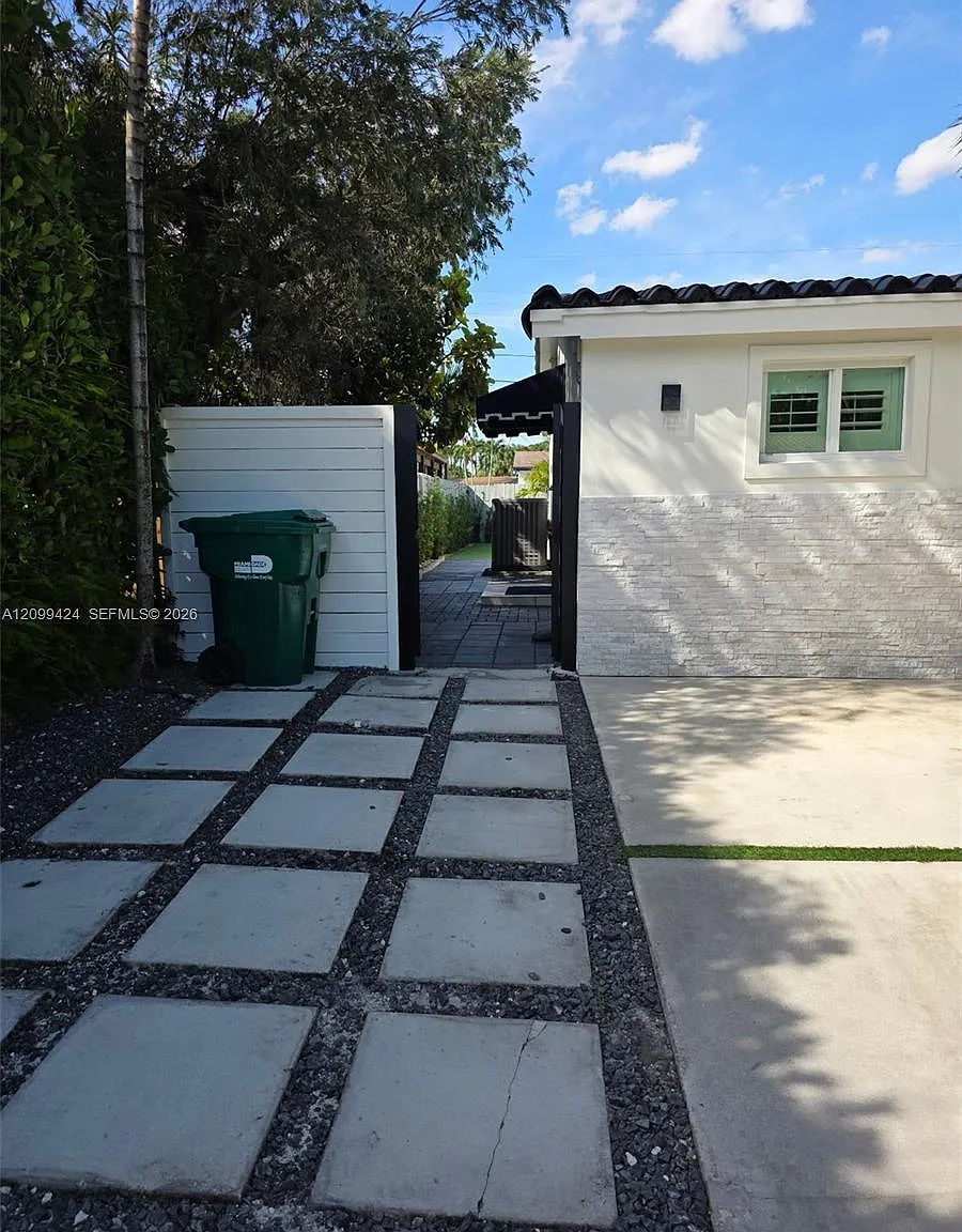 Miller Heights Sec 3 — Photo 2