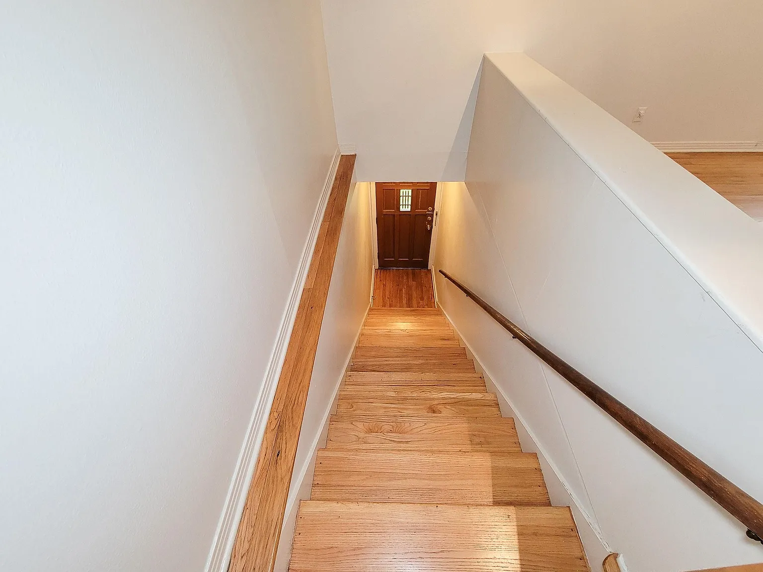 2 bed, 1.5 bath, 1325 sqft, $2,090 — Photo 4