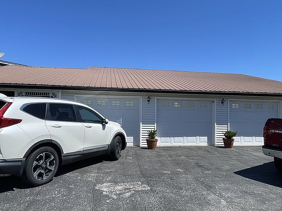 5th image of 805A Jackson Rd