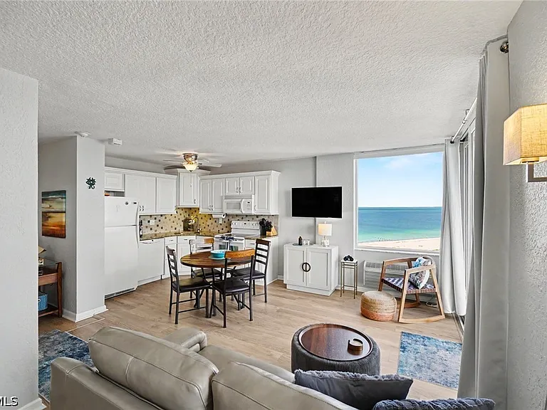 7330 Estero Blvd #906 — Photo 6