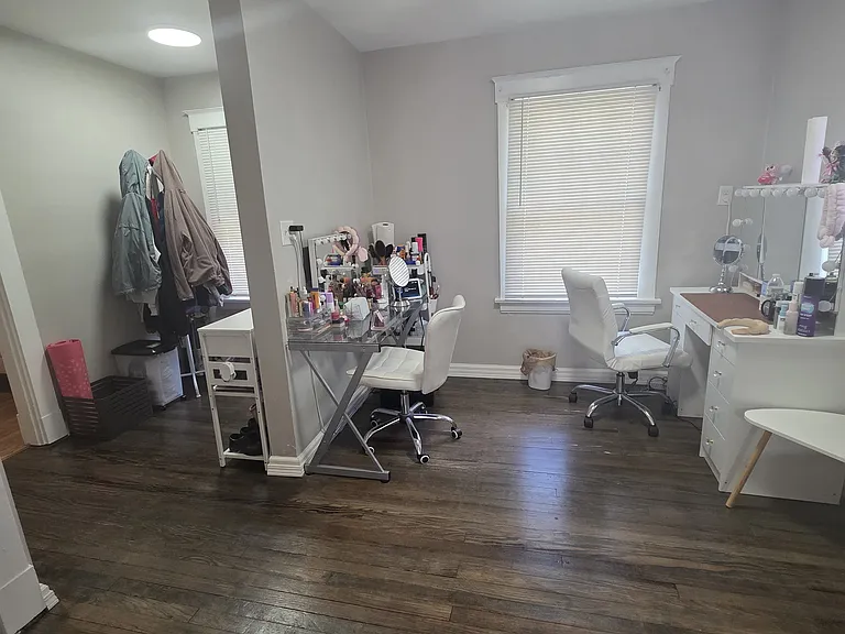 4234 Bell St — Photo 9