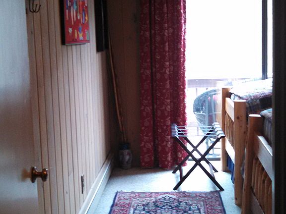 2nd image of 100 Lower Holiday Ln #C
