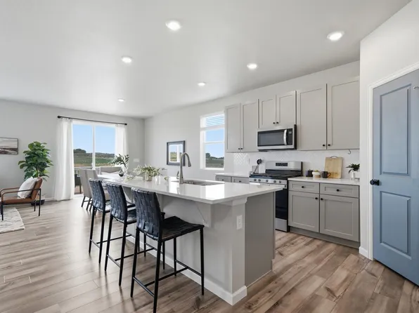 320 Elbert St, Johnstown, CO 80534