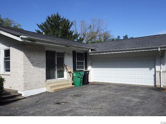 3rd image of 1764 Claudine Dr