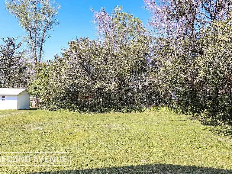 1923 Forest Hills Rd — Photo 21