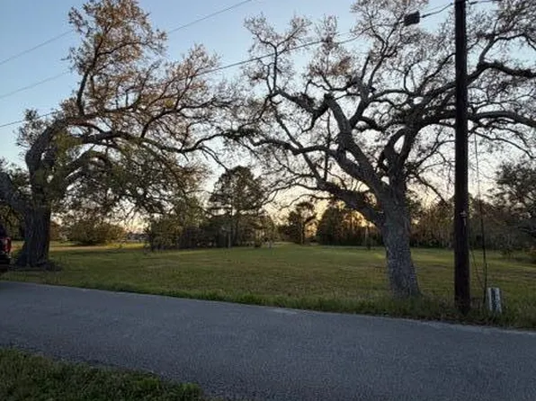 Gulf Stream Rd, Biloxi, MS 39532